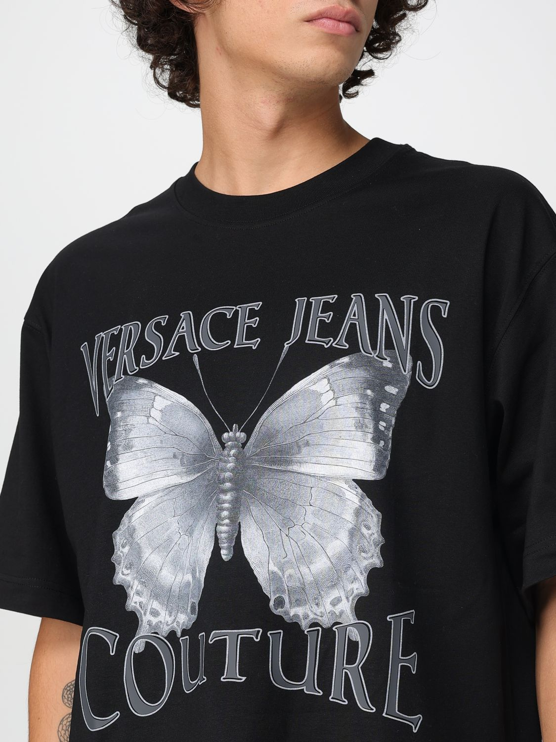 [VERSACE JEANS COUTURE] T-shirts Short Sleeve FW25 79GAHP06CJ01P 899