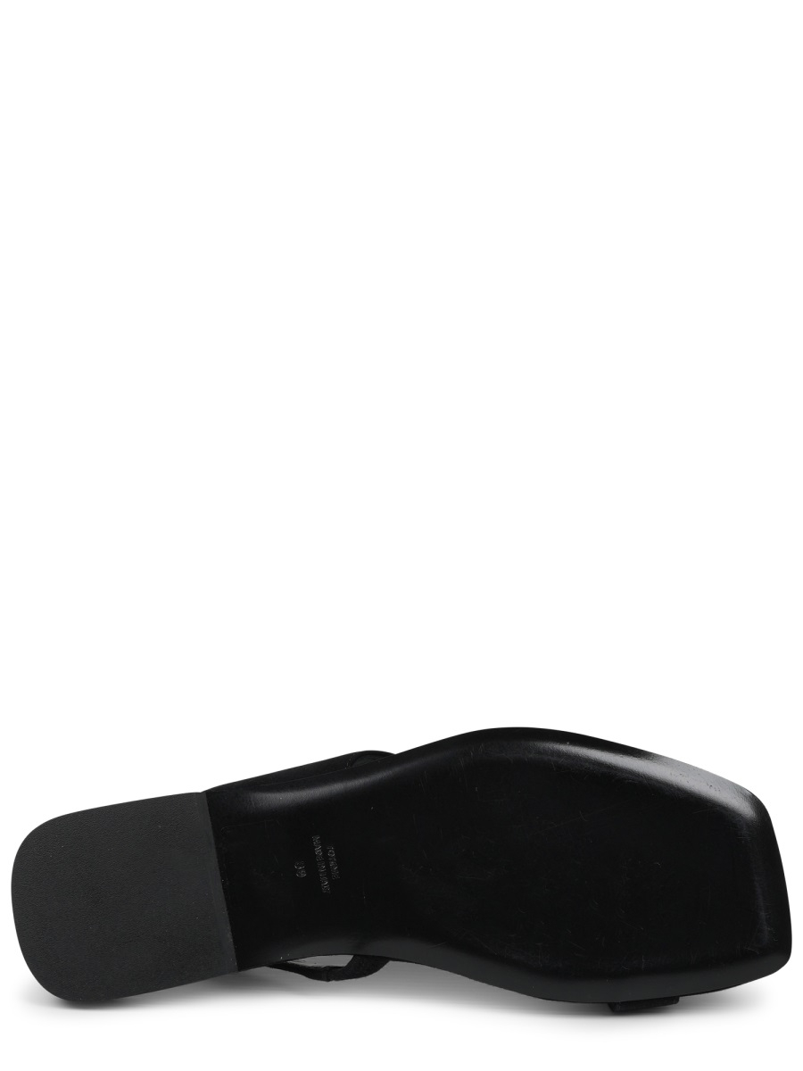 [TOTEME] Sandals SS25 252WAS0202LE0012_BLACK001