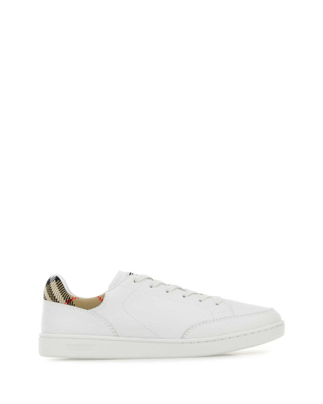 [Burberry] Sneakers FW26 8118865 C4579