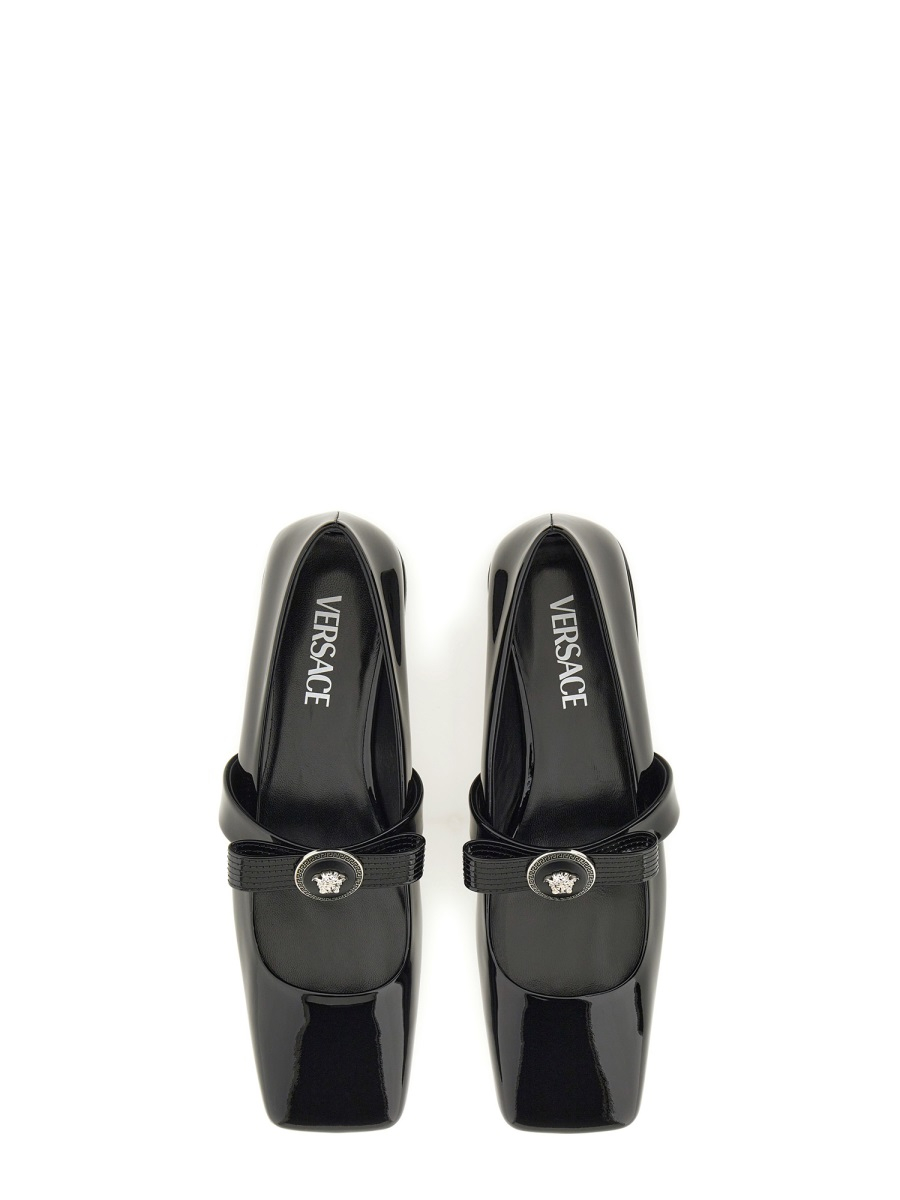 [Versace] Flat shoes SS25 1016073_D2VE1B00P