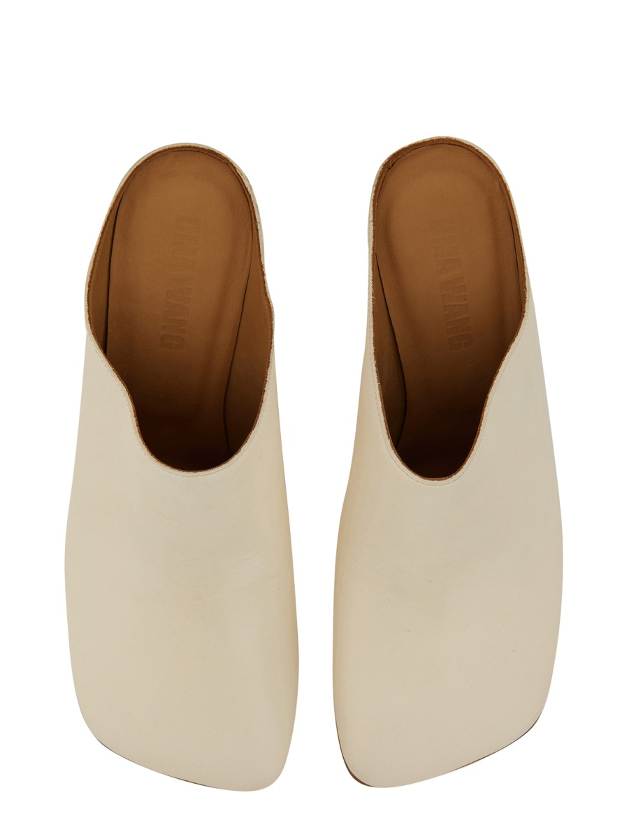 [UMA WANG] Mules SS24 US9193_UW101
