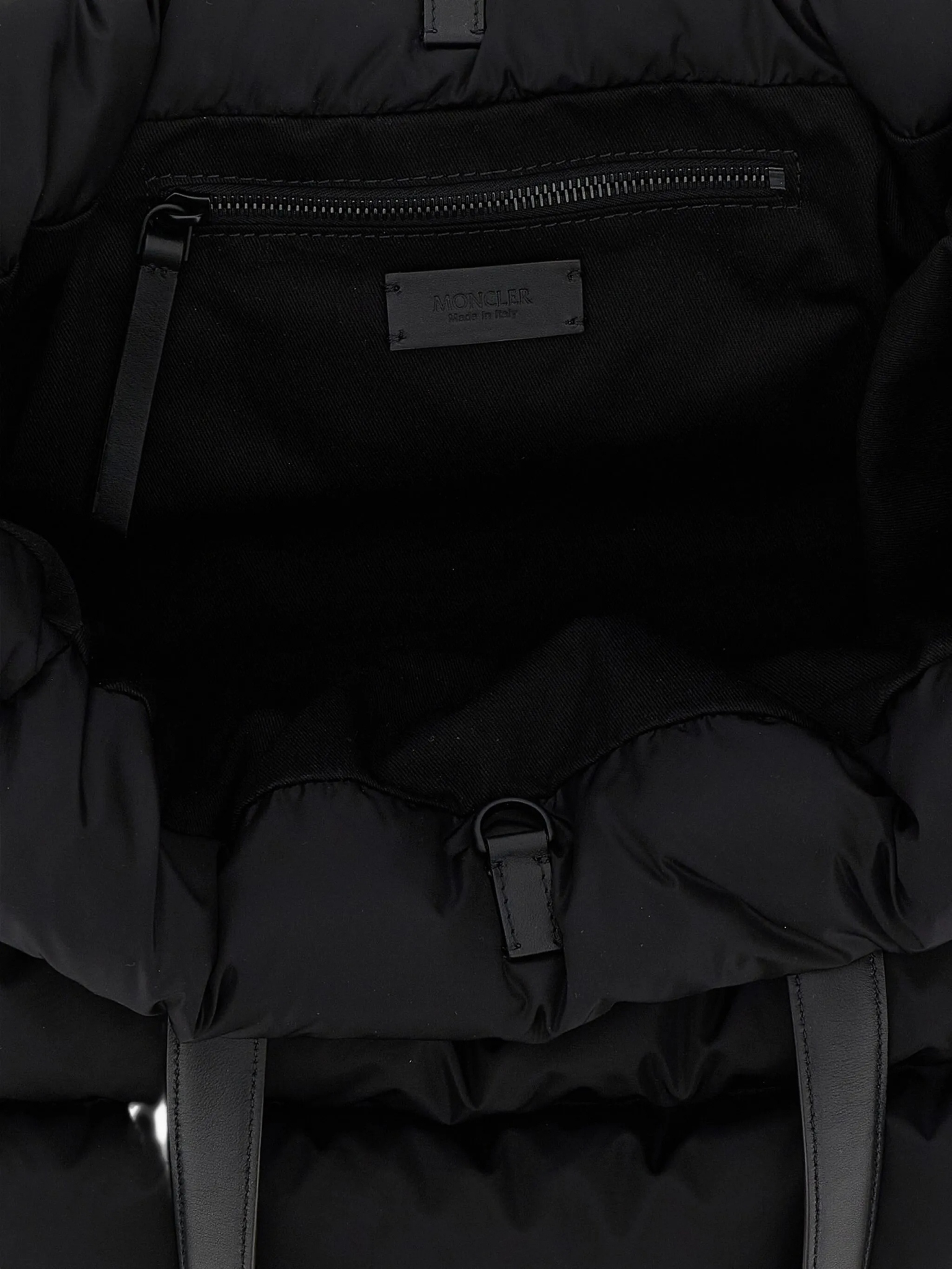 [Moncler] Cross body bag SS26 5D00010 M7451