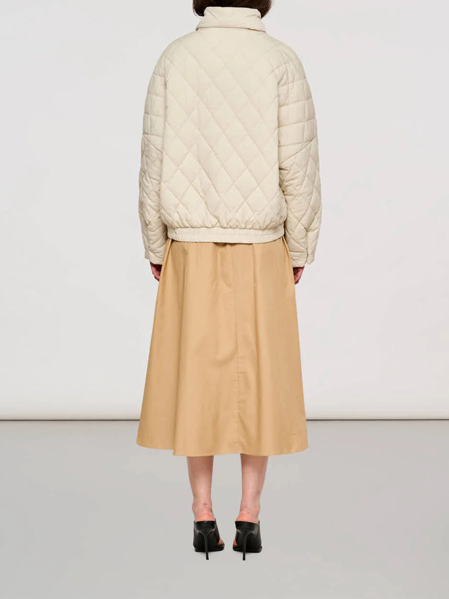 [OOF WEAR] Down jacket SS26 261WOOF05900 OOSN