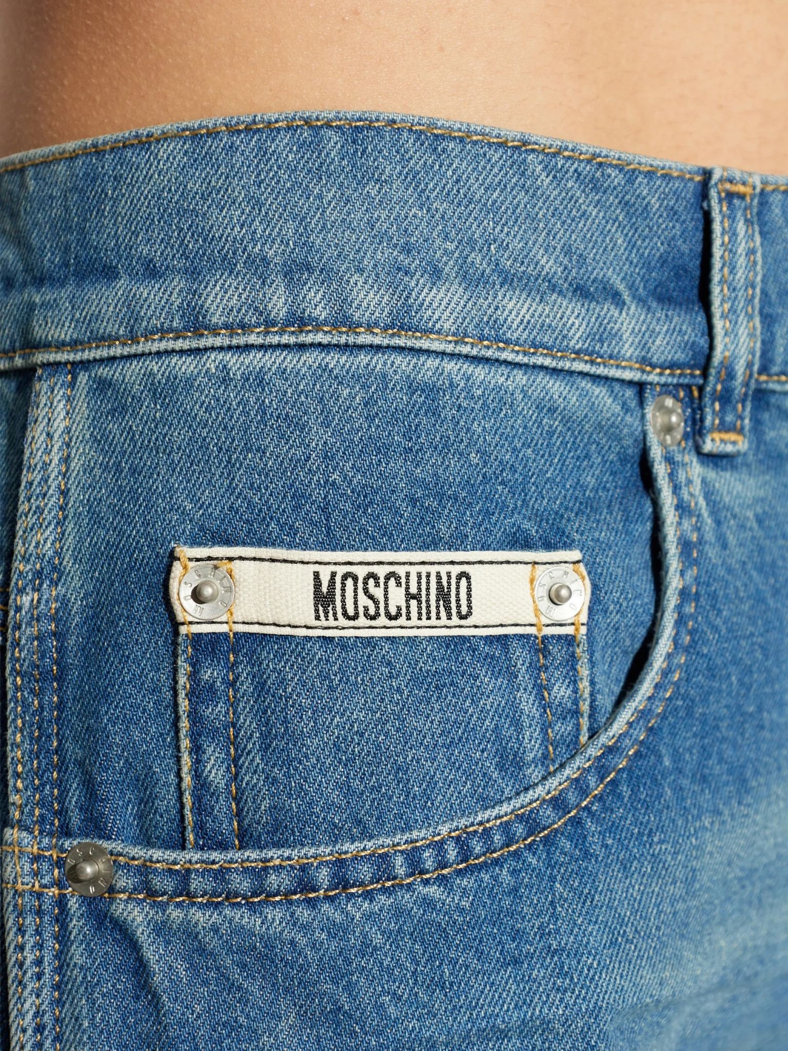 [Moschino] Jeans SS26 A03040530