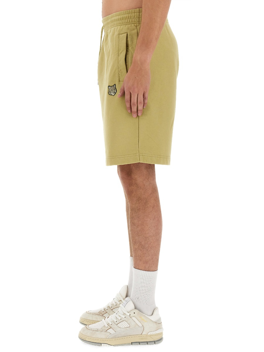 [MAISON KITSUNE] Shorts SS24 MM01121KM0001_P357
