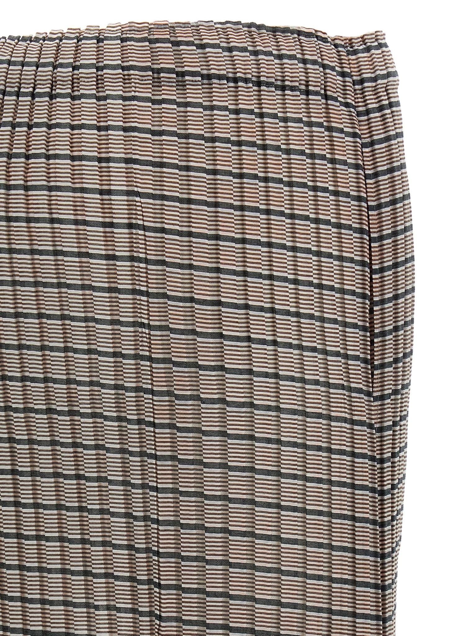 [Issey Miyake] Long skirt FW25 IM58FG14217