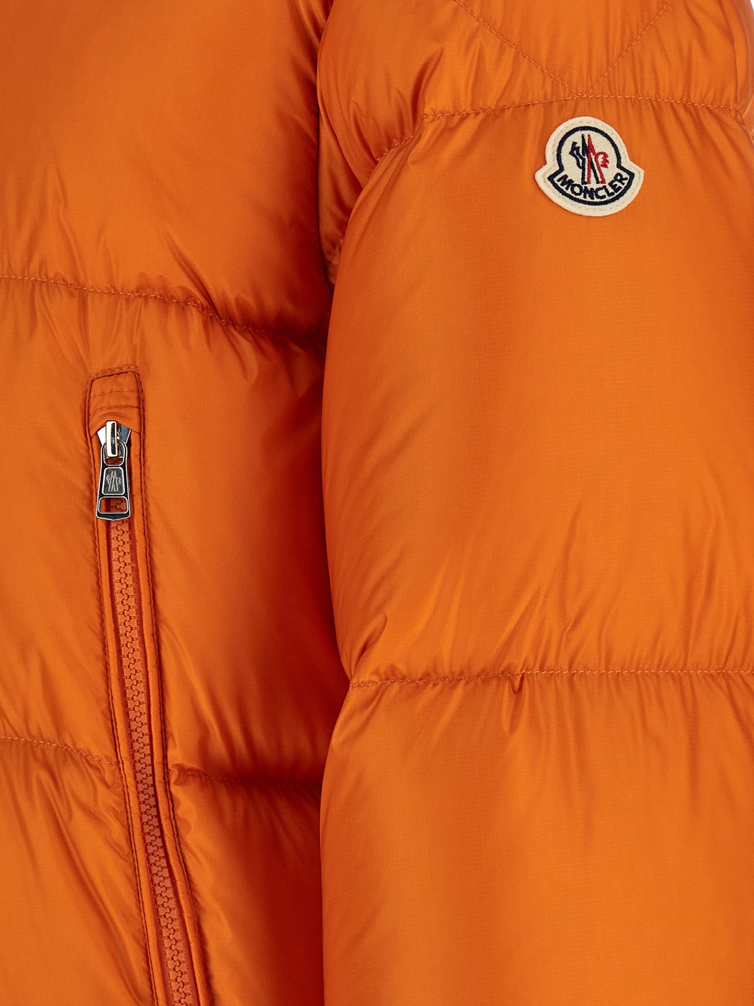 [Moncler] Down Jacket FW25 K20911A00237597XQ330