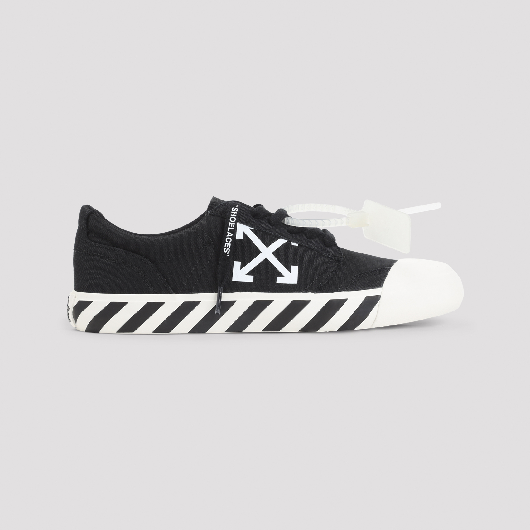 [Off-White] Sneakers FW26 M2APC9F001