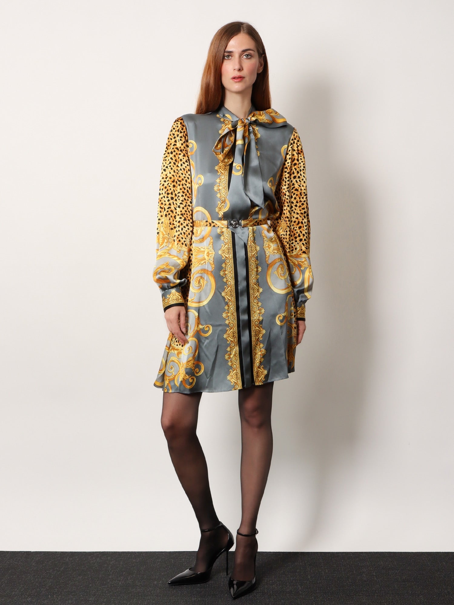 [Versace] Long sleeve dress FW25 10217711A162625E700