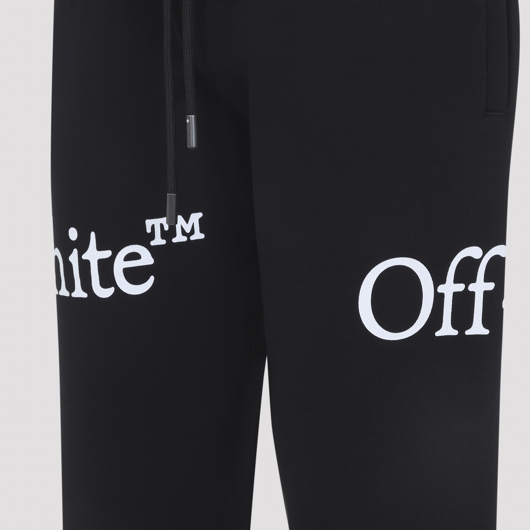 [Off-White] Training Pants FW26 44MCH057F26F001001