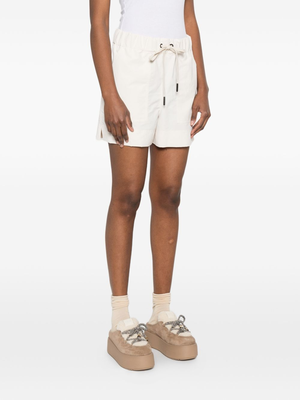 [Moncler] Shorts SS26 2B00005597SL050