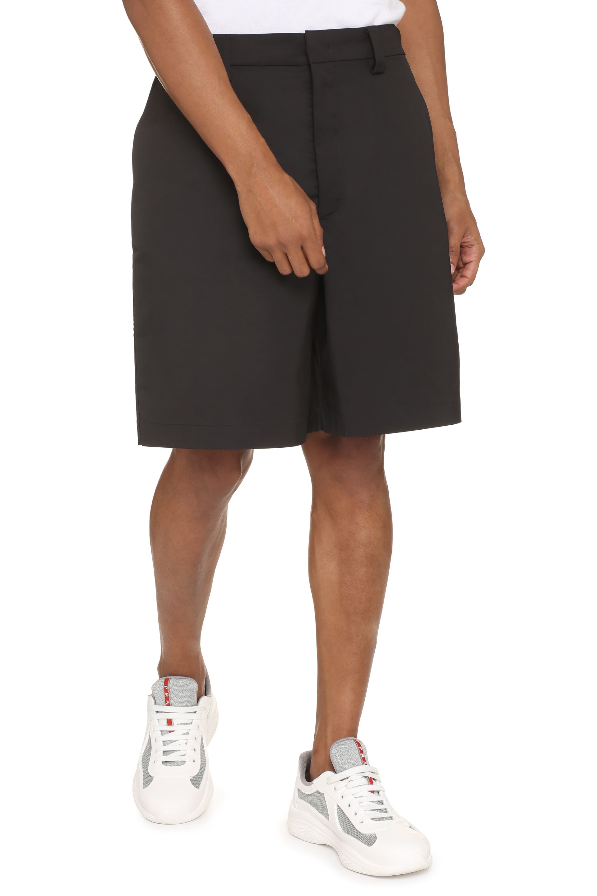 [Valentino Garavani] Shorts FW23 3V3RDA96CKV_0NO