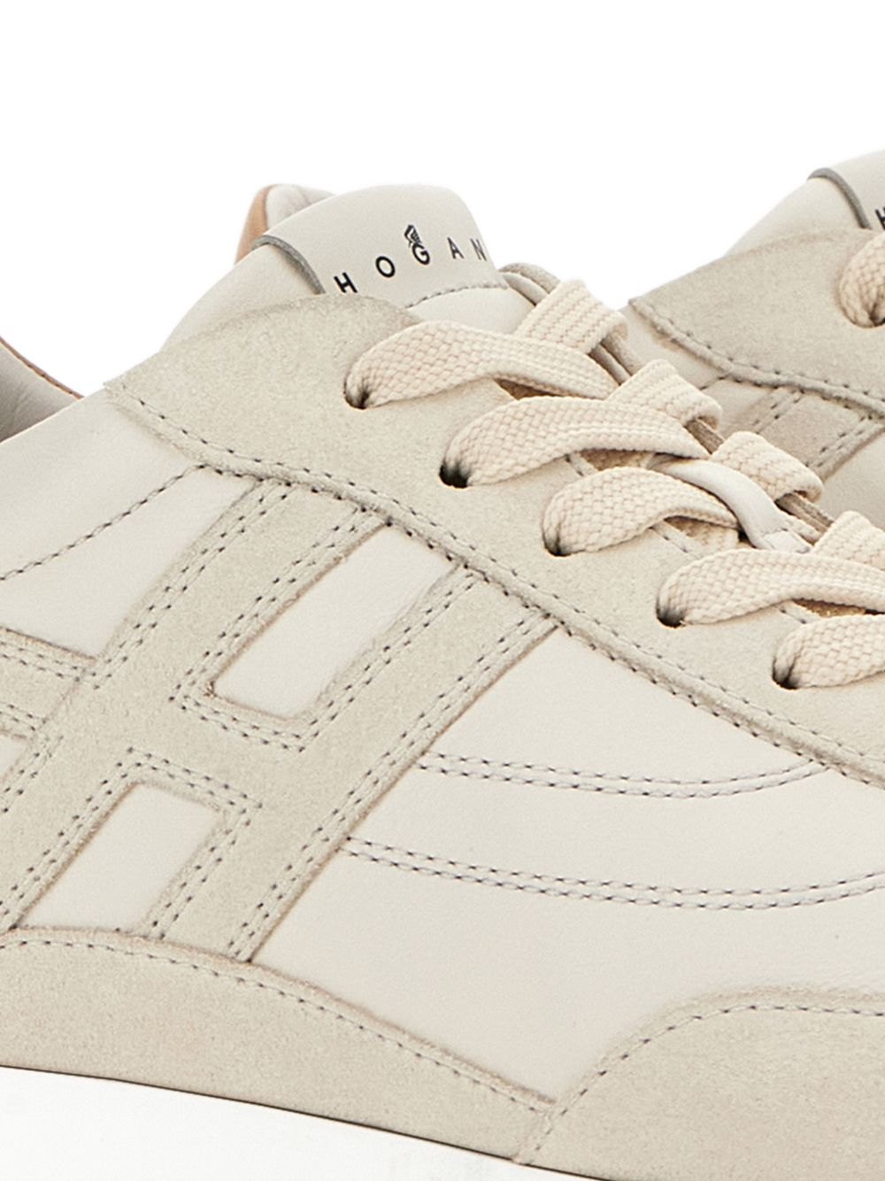 [Hogan] Sneakers SS26 HXW6990GA22UIT0CA9