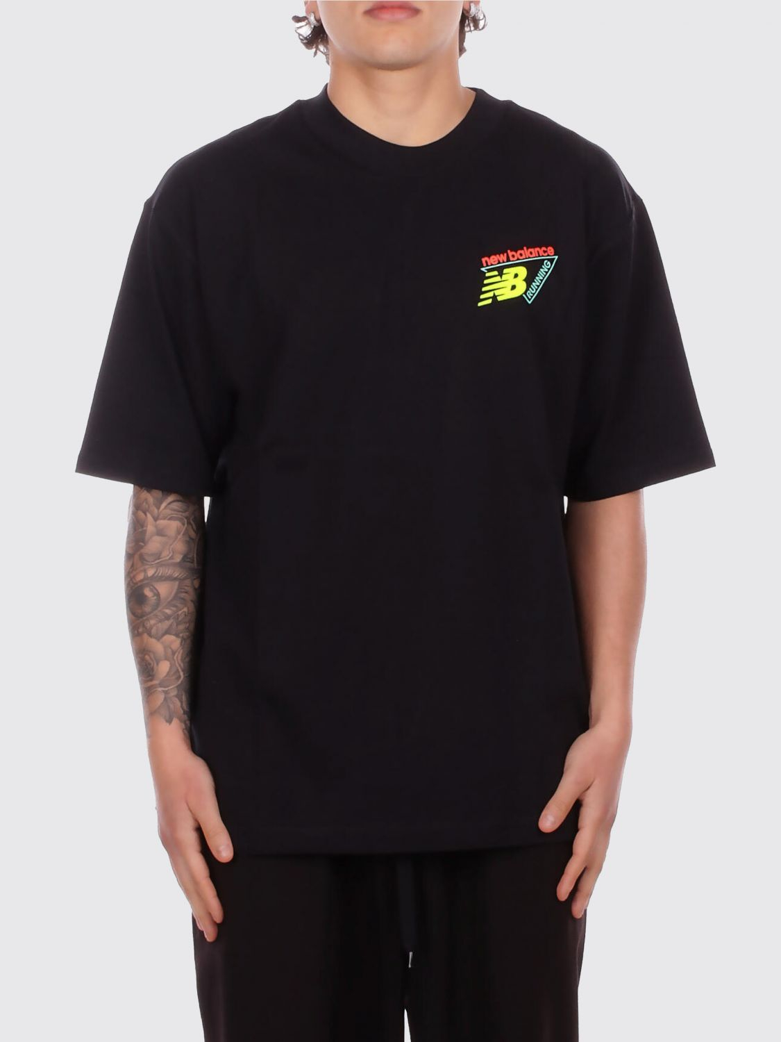 [new Balance] T-shirts Short Sleeve SS26 MT61V4ZGBK