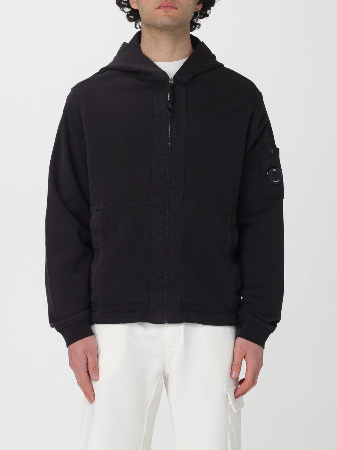[C.P. Company] Sweatshirt SS26 20CMSS039A110044G 999
