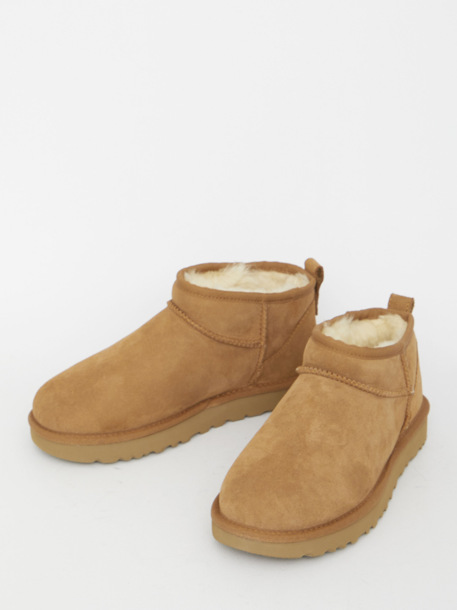 [UGG] Ankle Boots FW25 1116109__CHE