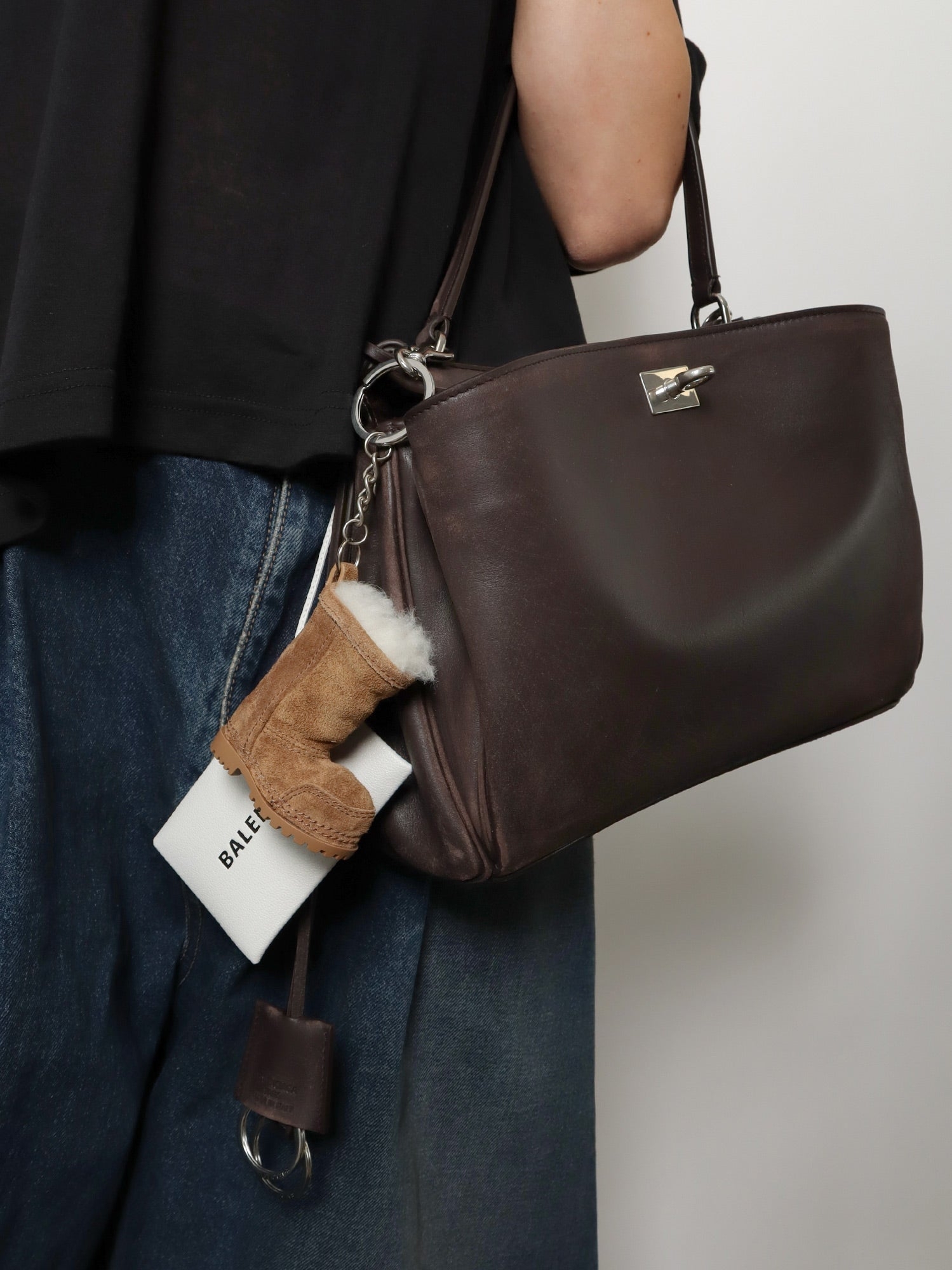 [Balenciaga] Shoulder bag FW26 7897792ACAW2221