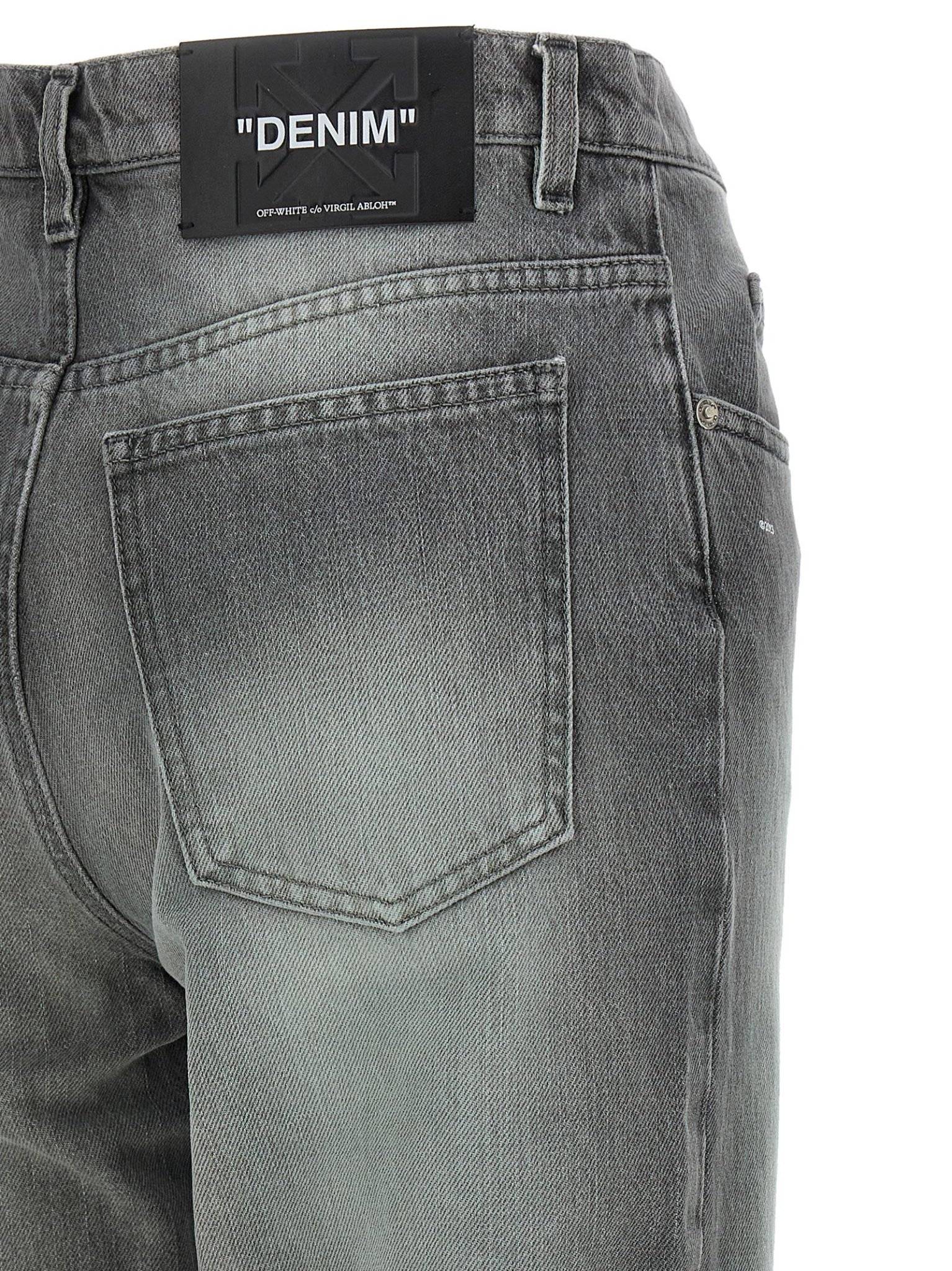 [Off-White] Jeans SS26 OWYA06ES26DEN00211011101