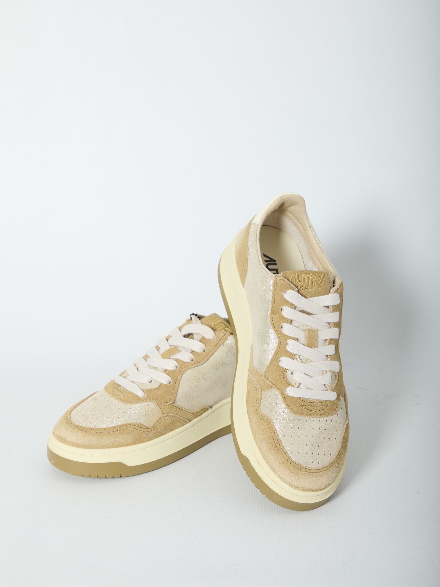 [AUTRY] Sneakers FW26 AULW_YB_01