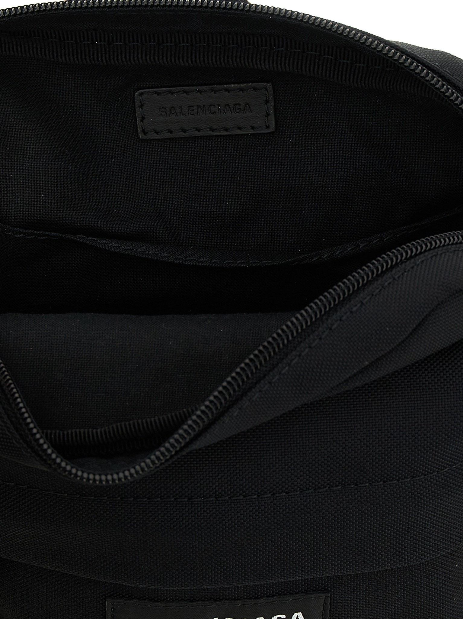 [Balenciaga] Cross body bag SS26 8455932AB9Q1000