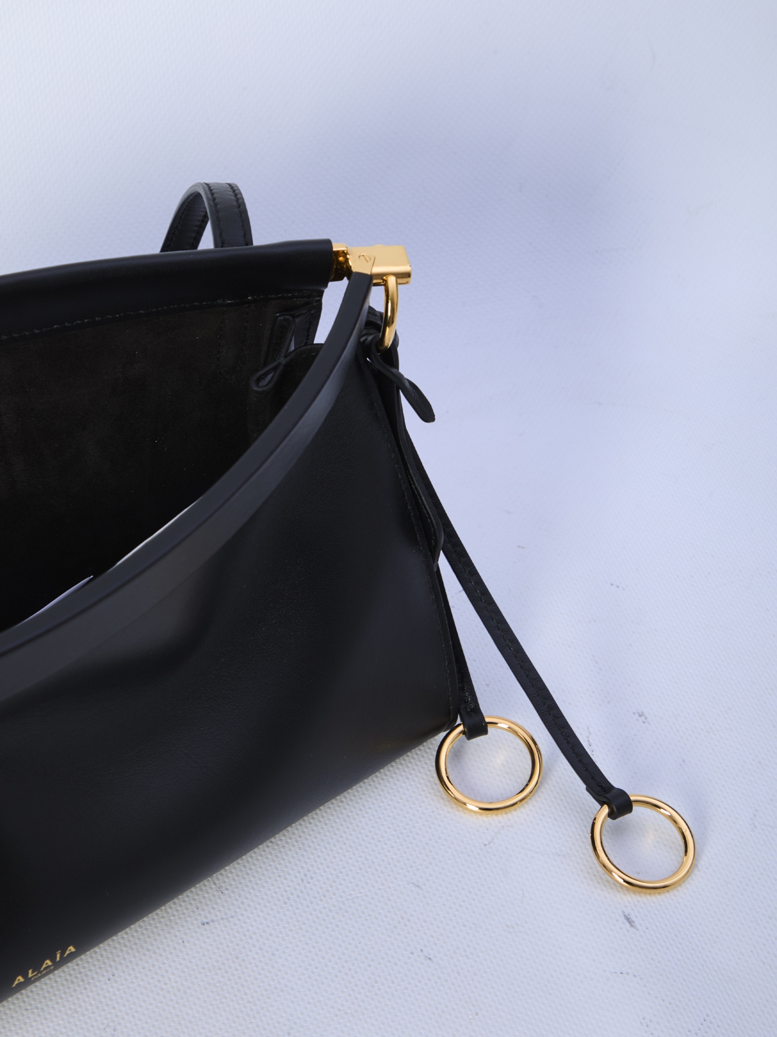 [Alaia] Shoulder bag FW26 AA1S01430CA332__999