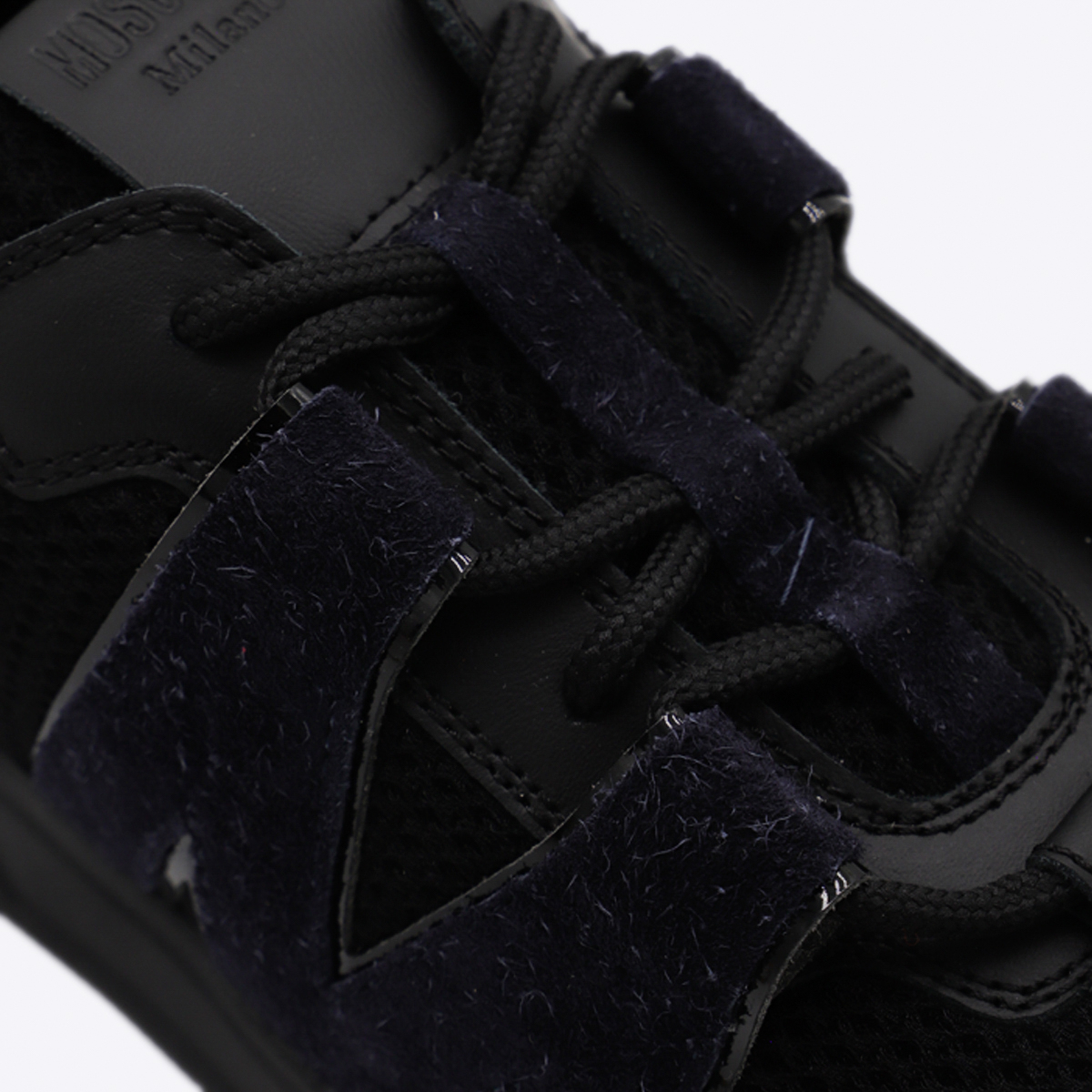 [Moschino] Sneakers FW25 MB15224G0NGH100A