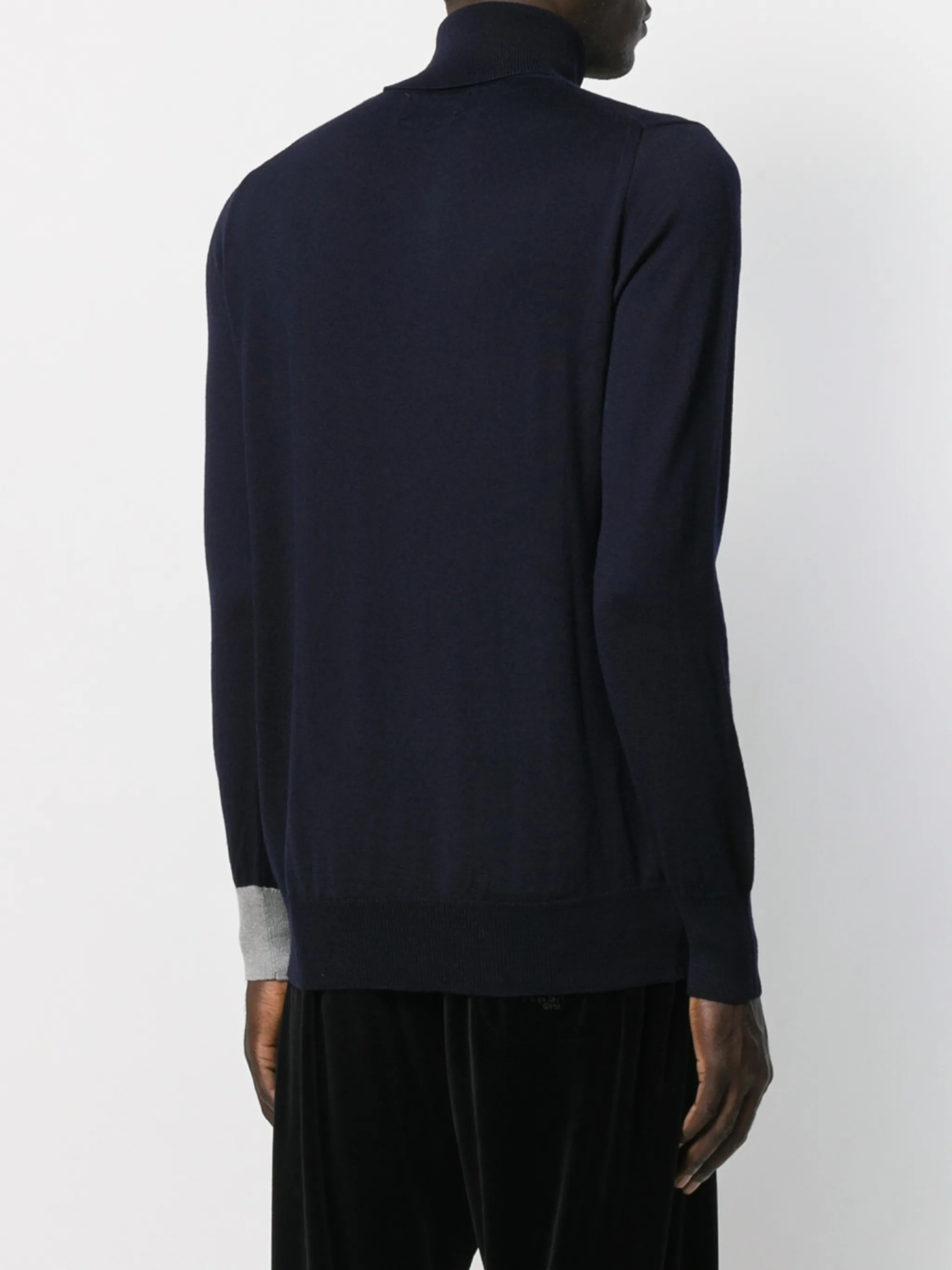 [LC23] Knitwear FW25 M207FW25