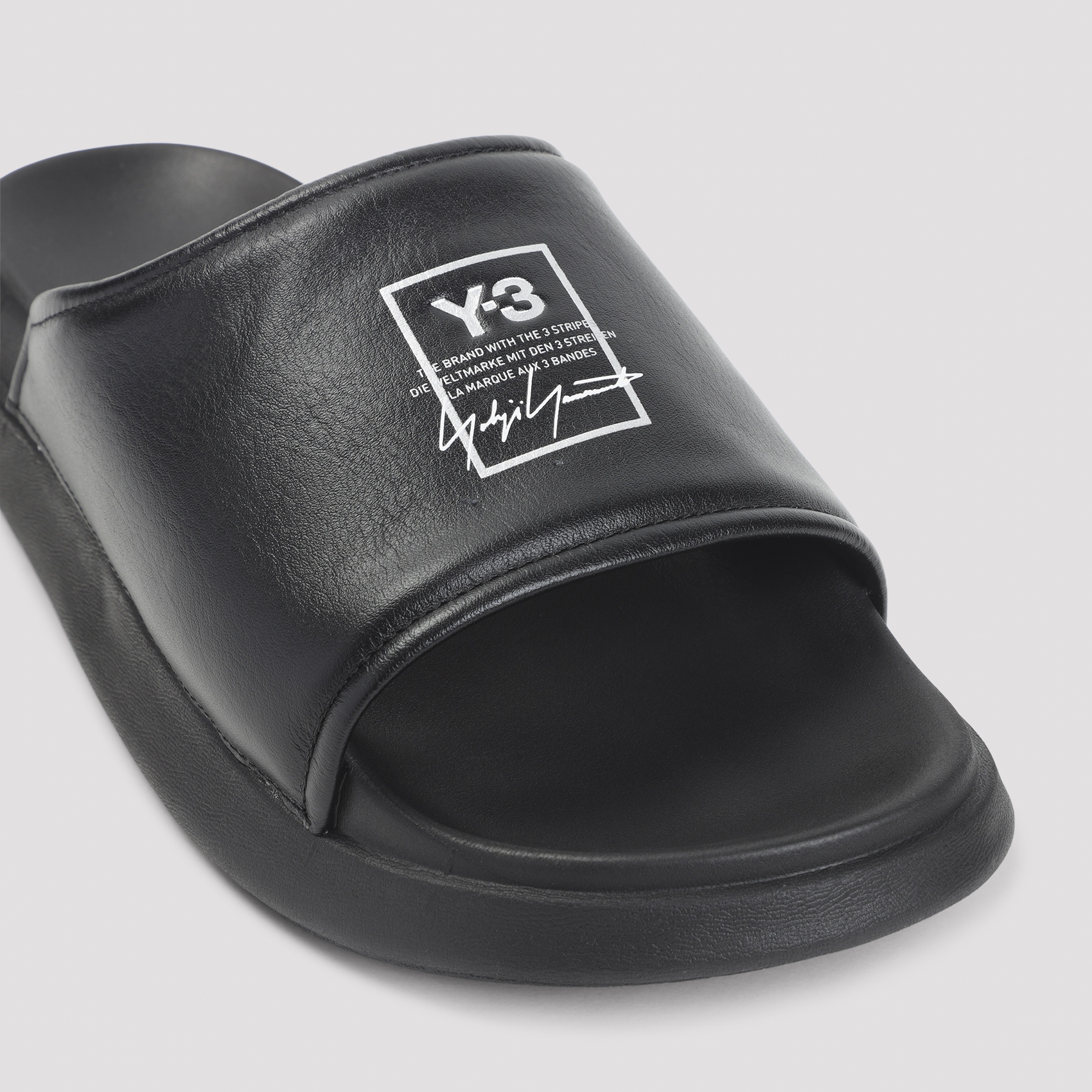 [Y3] Sandals FW26 KI4033