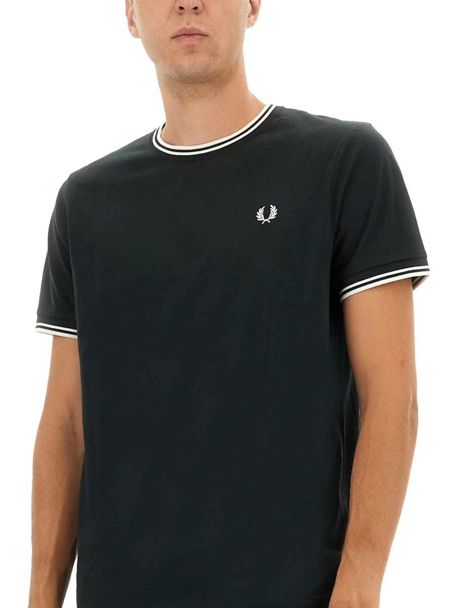 [FRED PERRY] T-shirts Short Sleeve FW25 FP-M1588V-55_T50