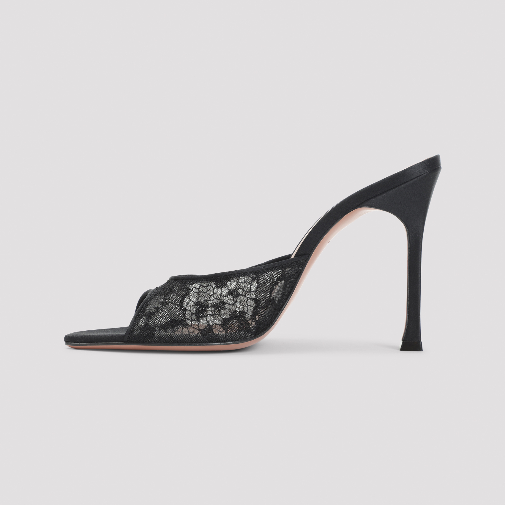 [Amina Muaddi] Pumps FW26 17S366113ALE