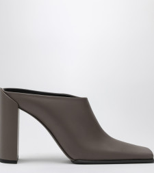 [Alaia] Slippers FW25 AA3M2006I049LE