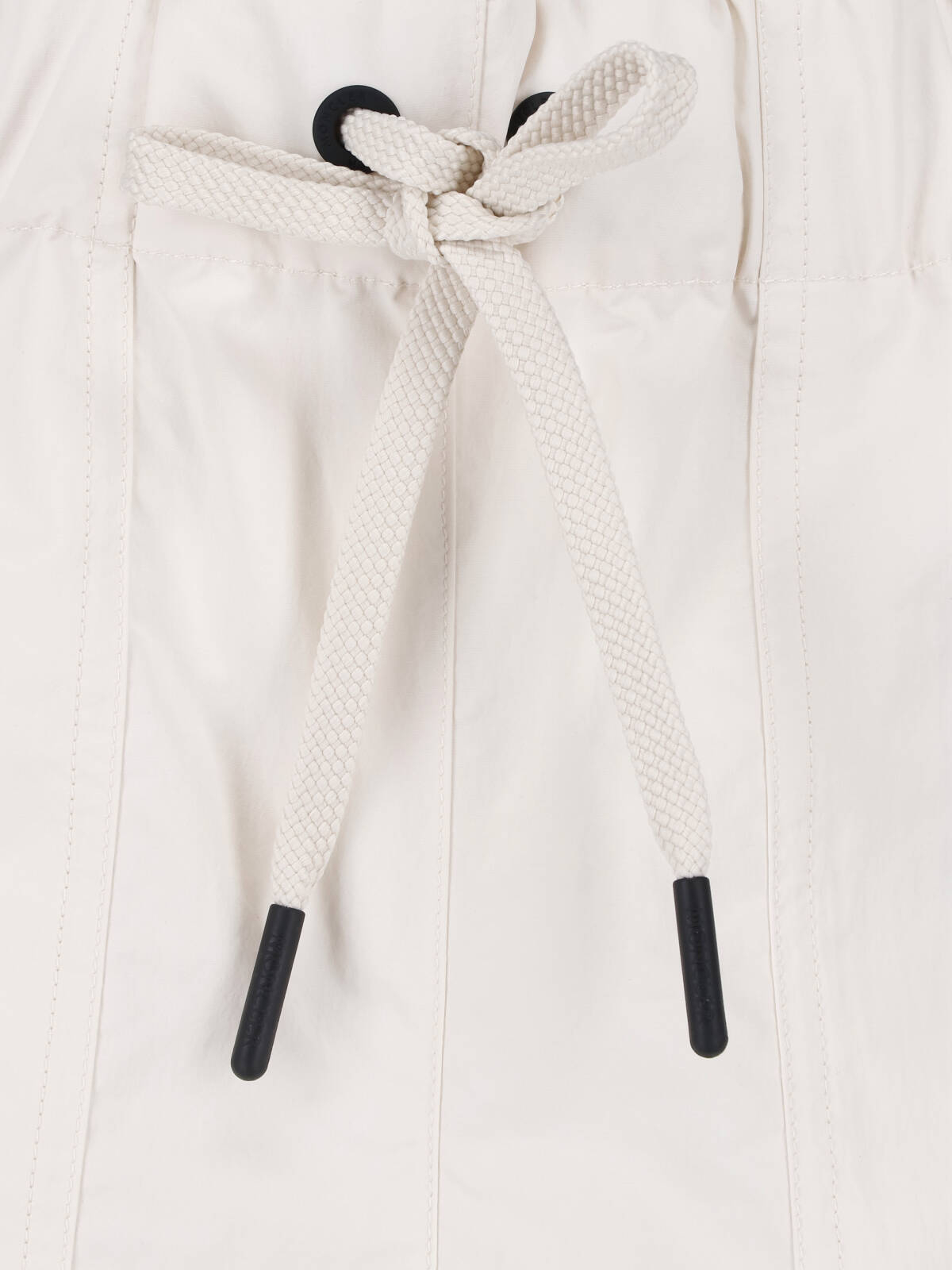 [Moncler] Shorts SS26 098 2B000 05 597SL050