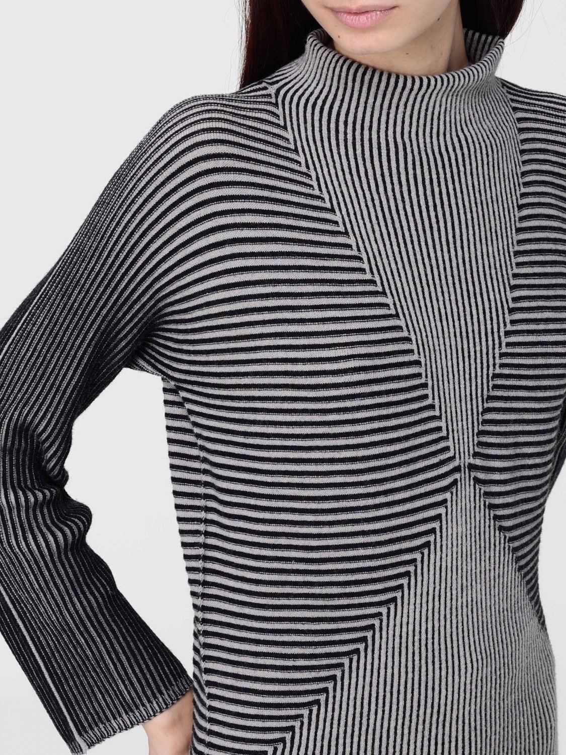 [Emporio Armani] Knitwear FW25 EW002743AF20460 FC102