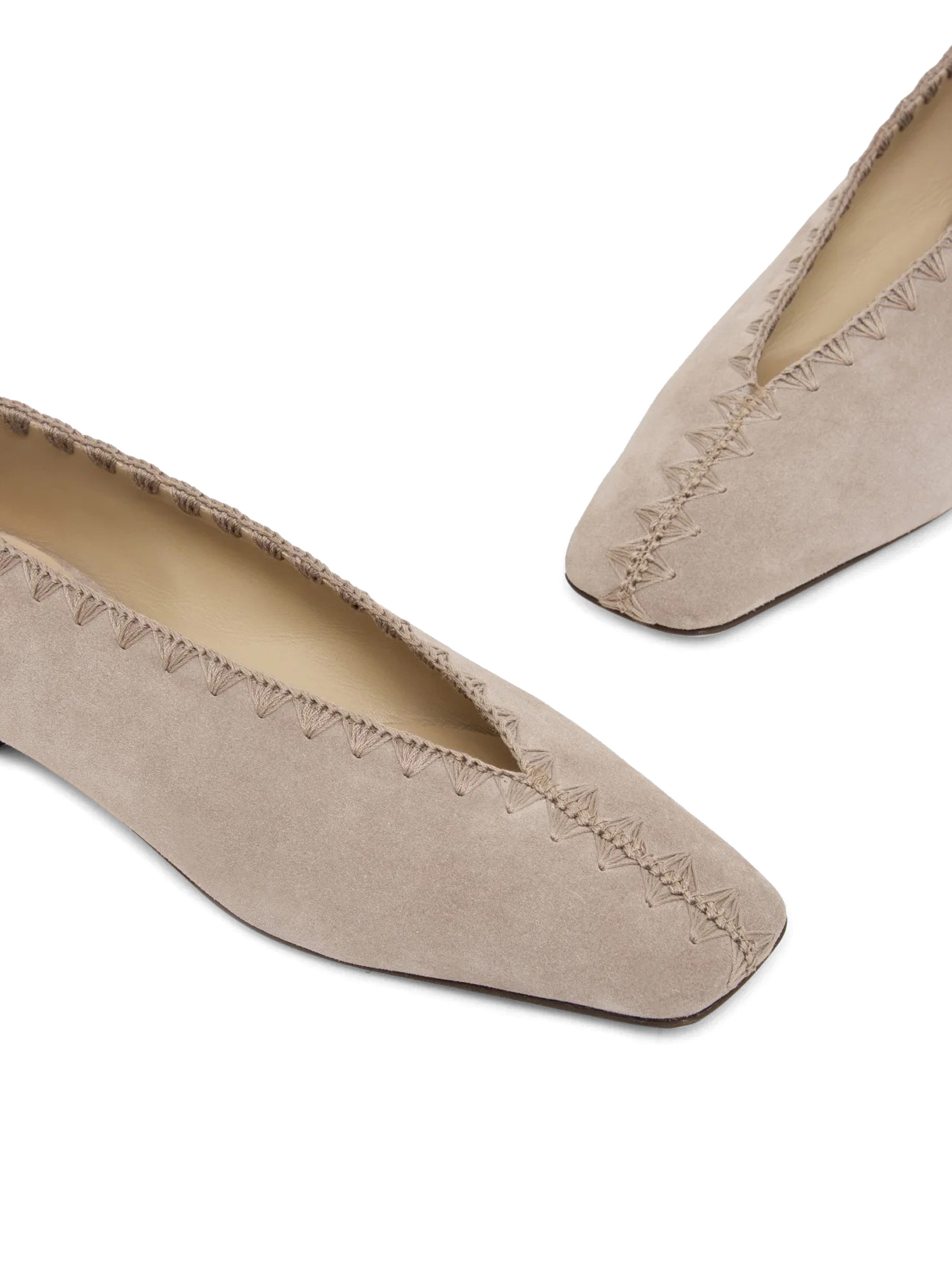 [Giorgio Armani] Flat shoes SS26 GW002697AF22977M1057 TAUPE