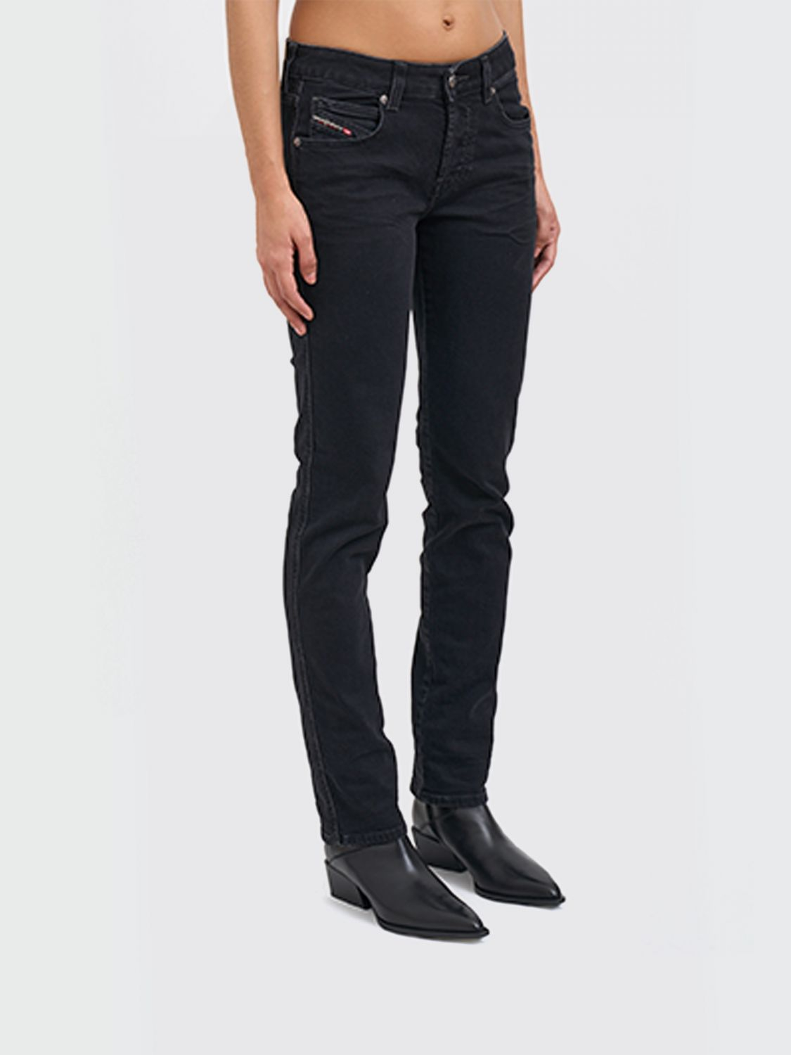 [Diesel] Jeans FW25 A1789709M69 02