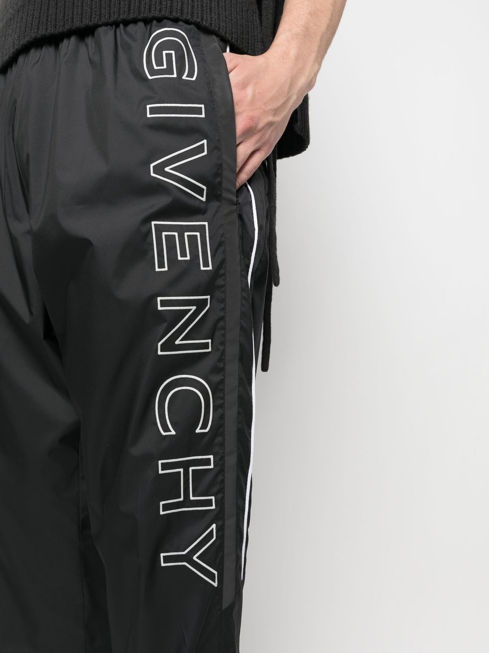 [Givenchy] Trousers SS23 BM50VZ14DG001