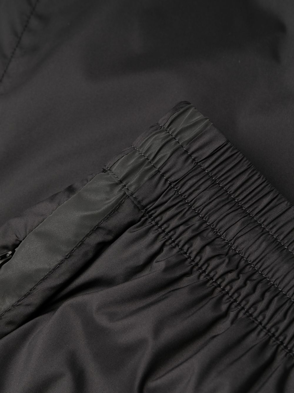 [Givenchy] Trousers SS23 BM50VZ14DG001