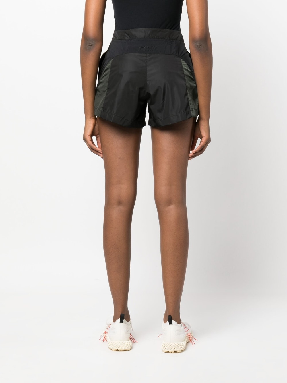 [Moncler] Shorts SS23 2B00012539ZD998