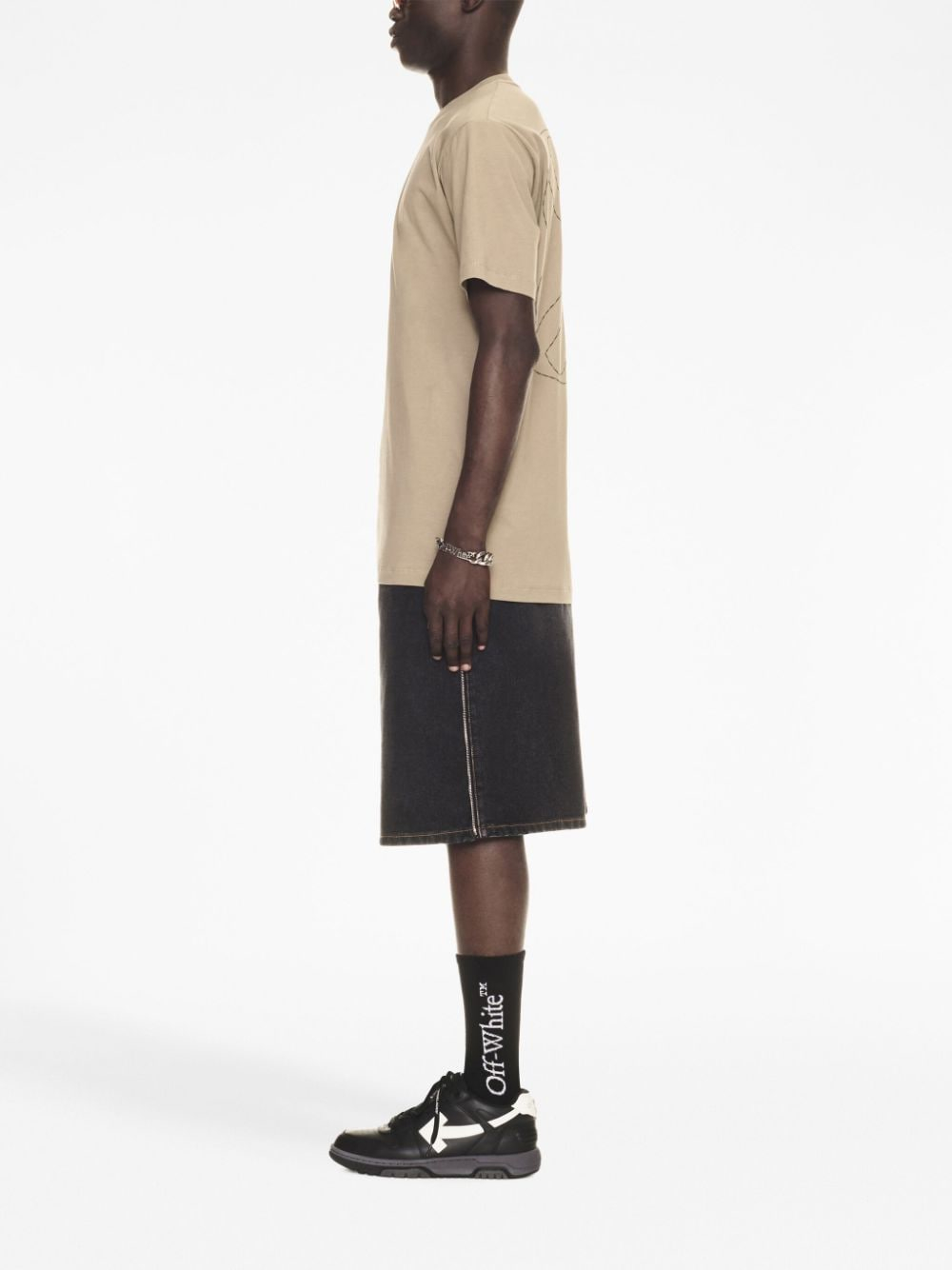 [Off White] T-shirts Short Sleeve FW23 OMAA027F23JER0086110