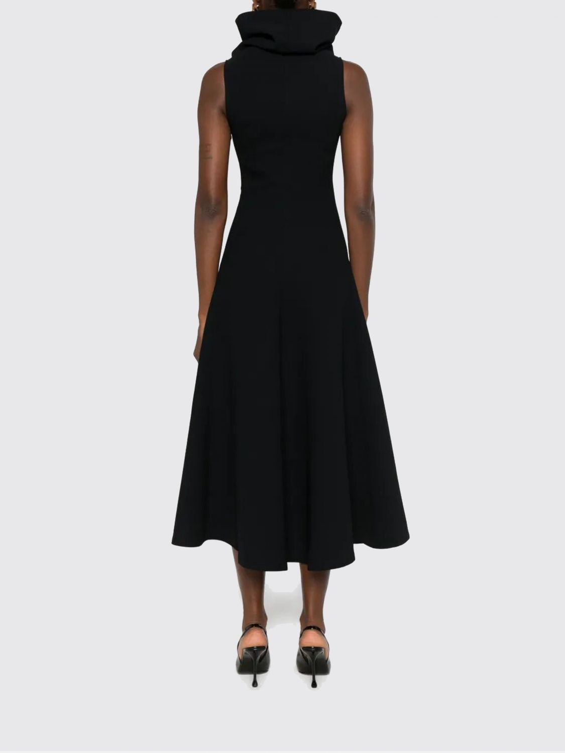 [JACQUEMUS] Sleeveless dress FW25 DRW00694AW00632 990