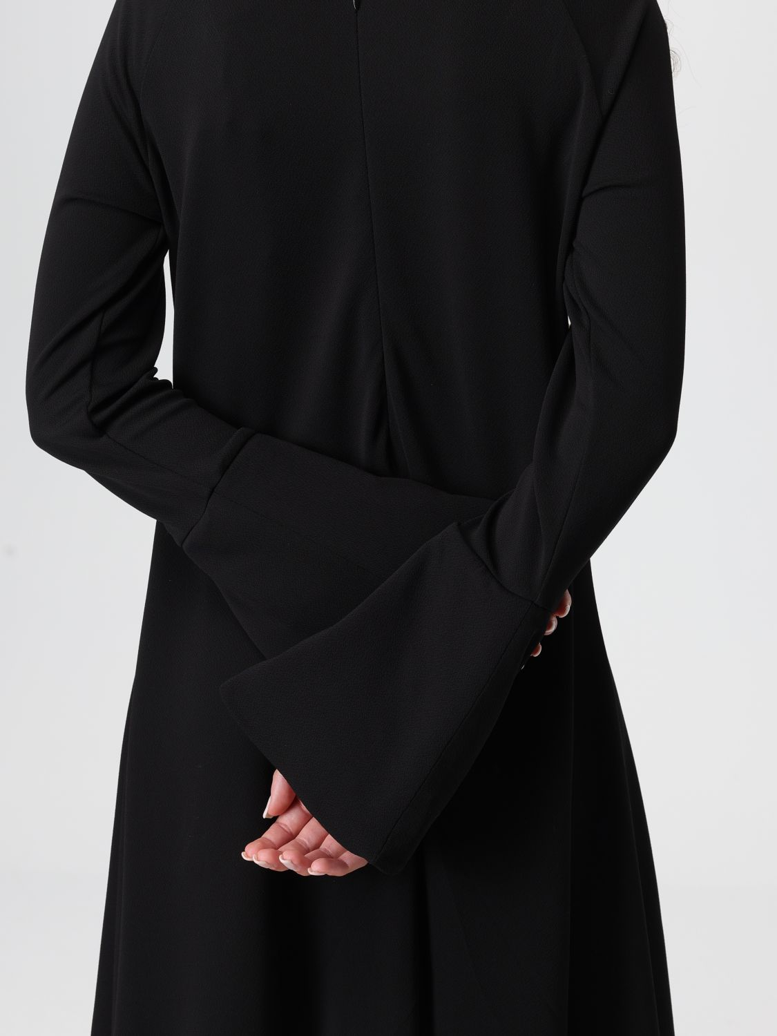 [Emporio Armani] Long sleeve dress FW25 EW002006AF16066 UC001