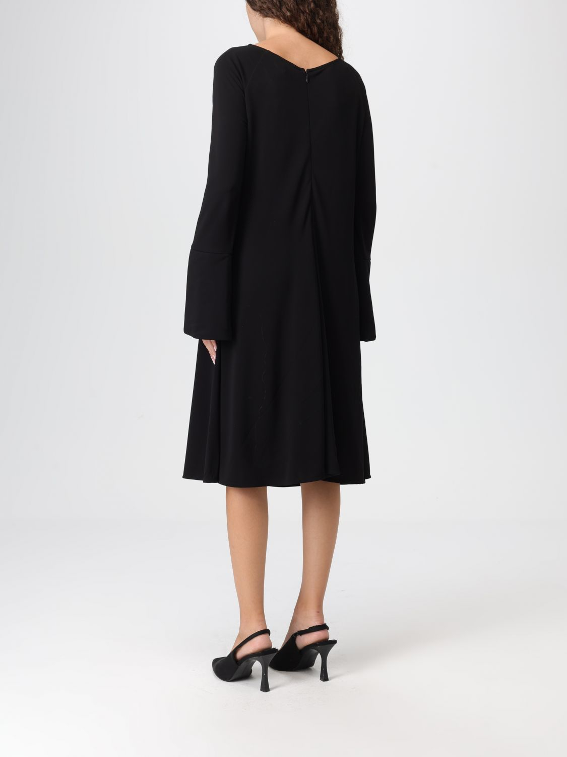 [Emporio Armani] Long sleeve dress FW25 EW002006AF16066 UC001