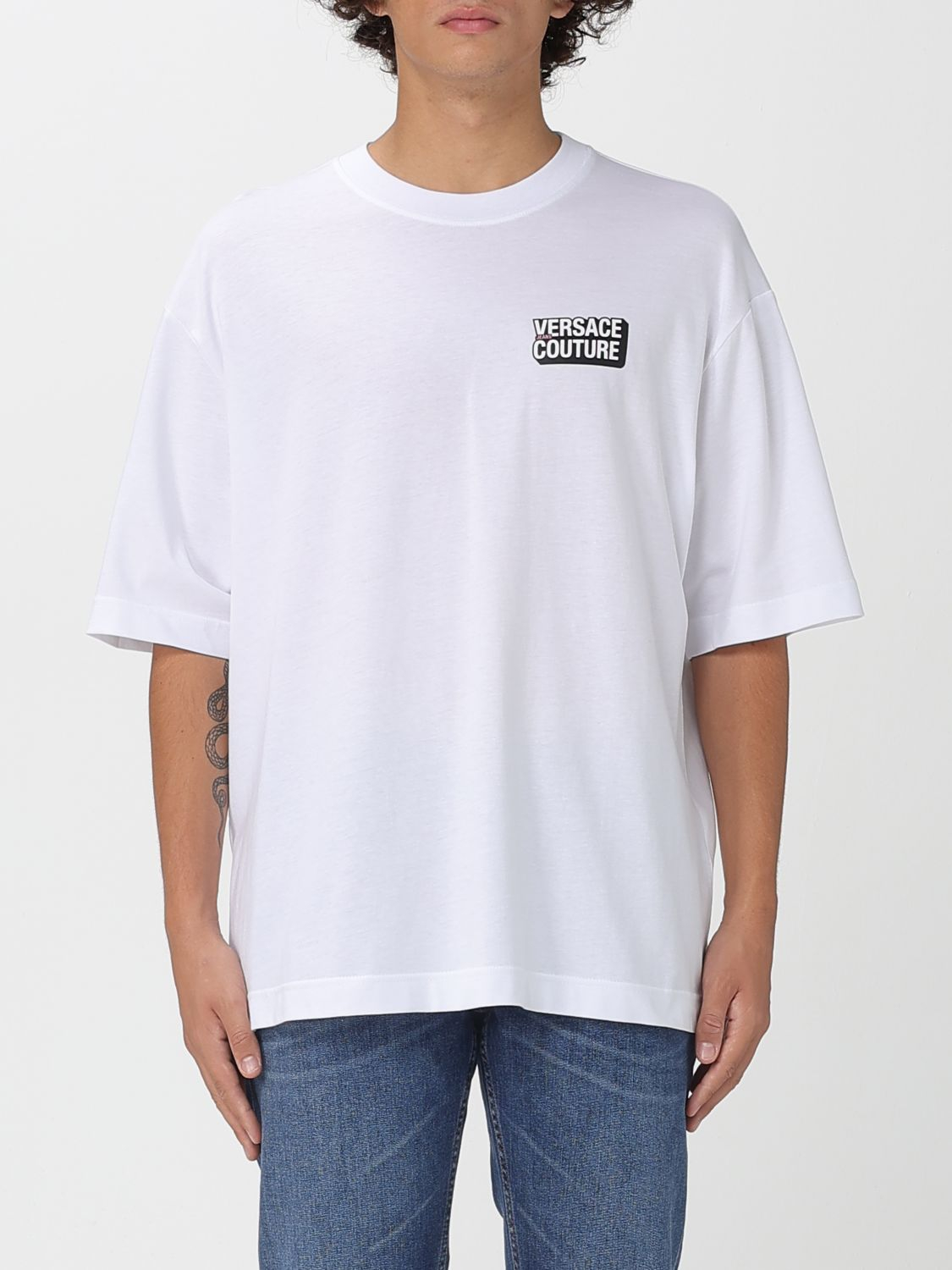 [VERSACE JEANS COUTURE] T-shirts Short Sleeve FW25 79GAHP05CJ01P 003
