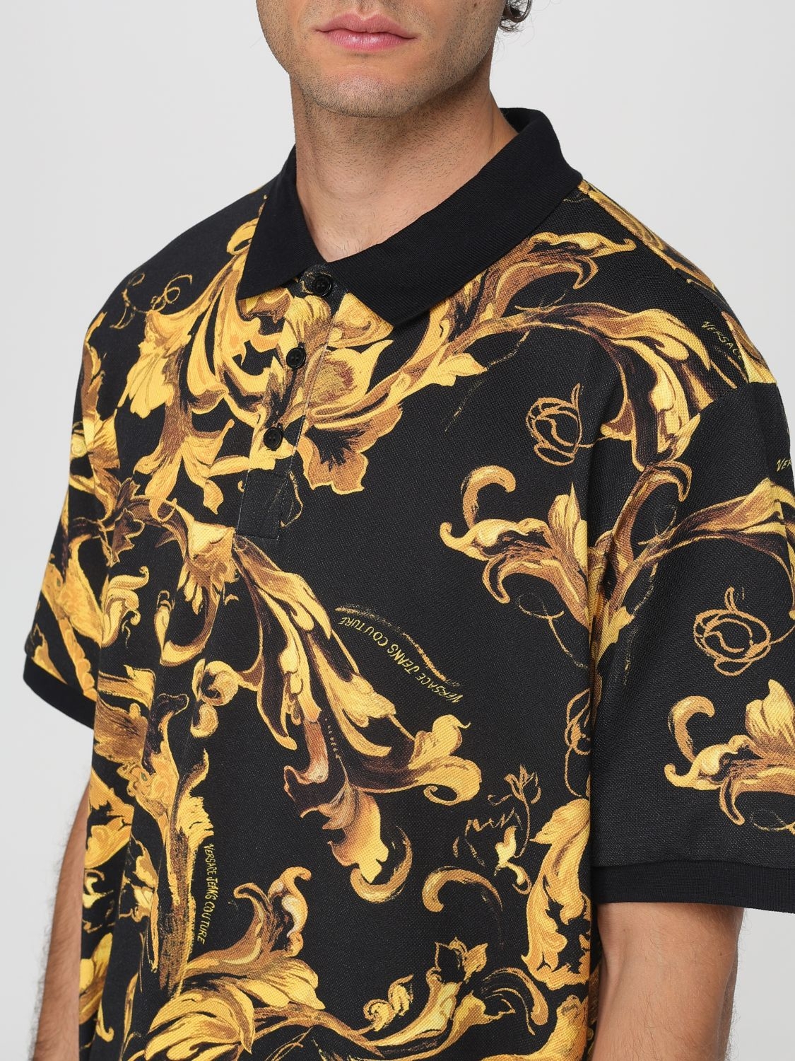 [VERSACE JEANS COUTURE] T-shirts Short Sleeve FW25 79GAG6S0JS514 G89