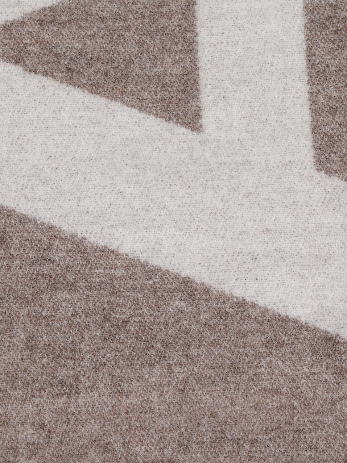 [A.P.C.] Scarf FW25 WOAOVM15176 CAI