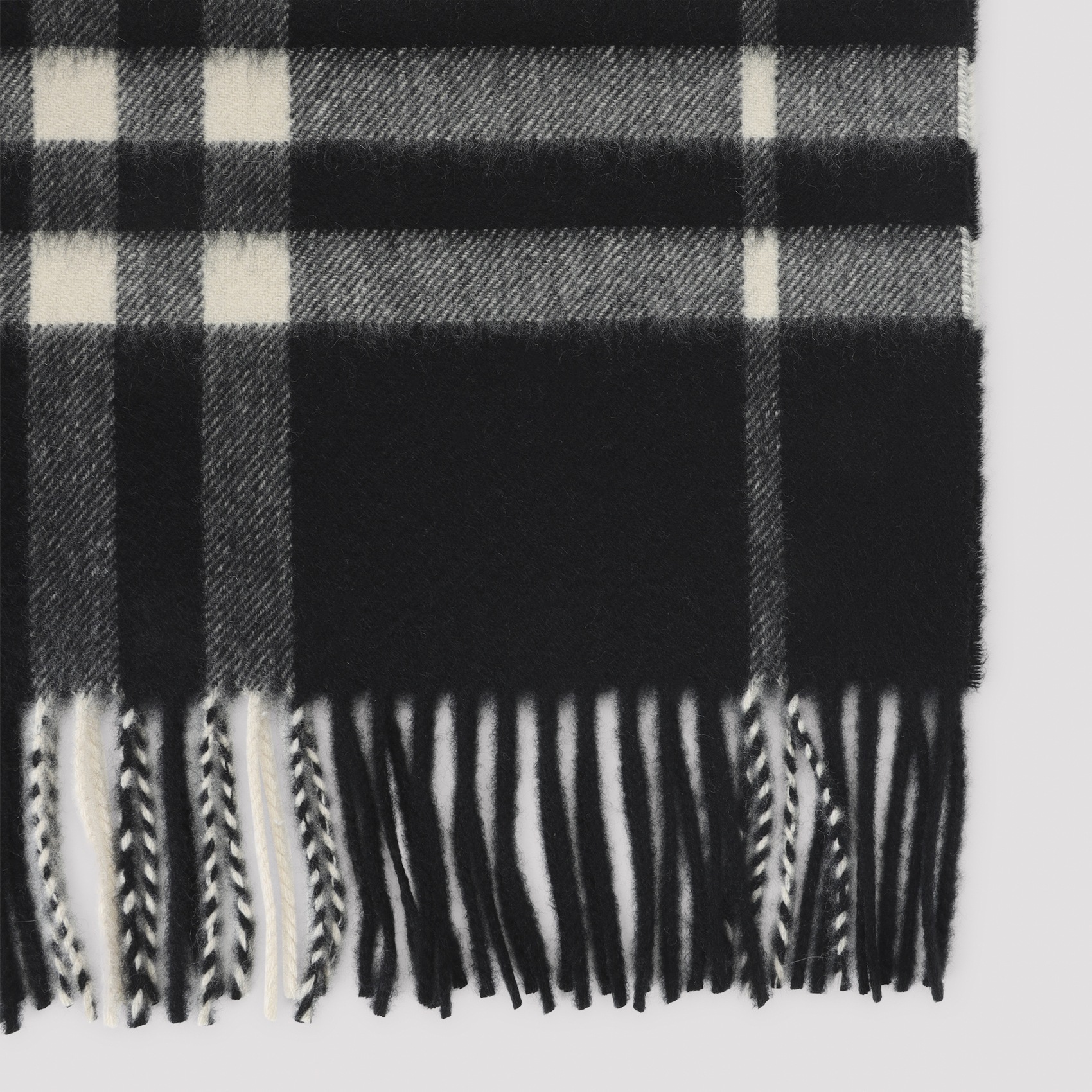 [Burberry] Scarf FW26 8094741