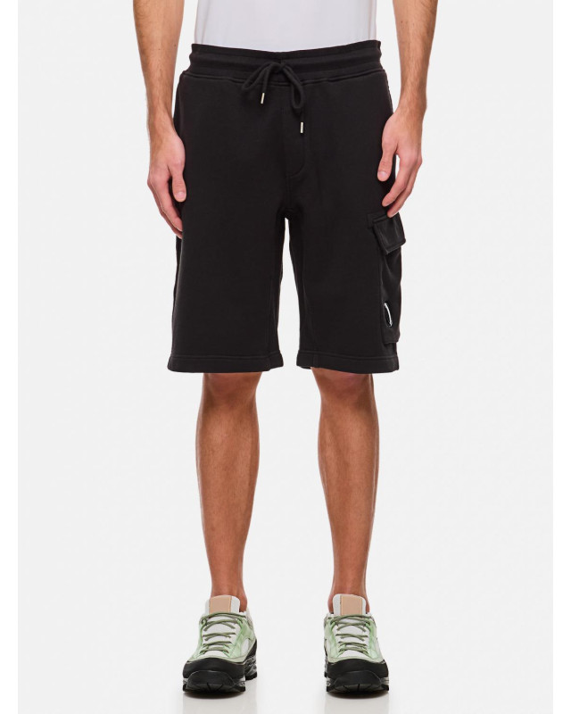 [C.P. Company] Shorts FW25 18CMSB101A110044G 999