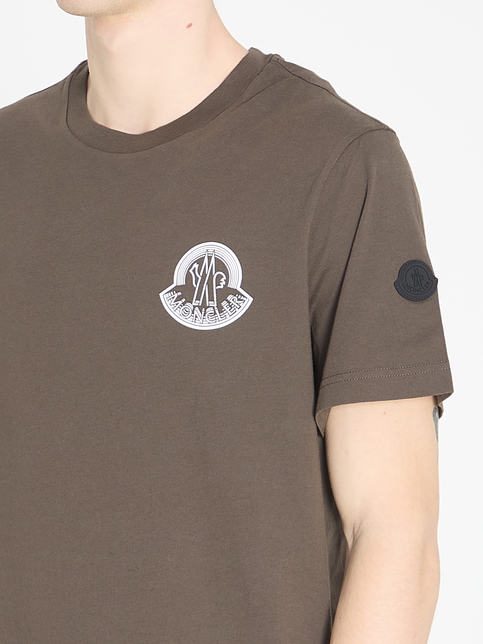 [Moncler] T-shirts Short Sleeve SS26 L10918C00020_89AYW_258