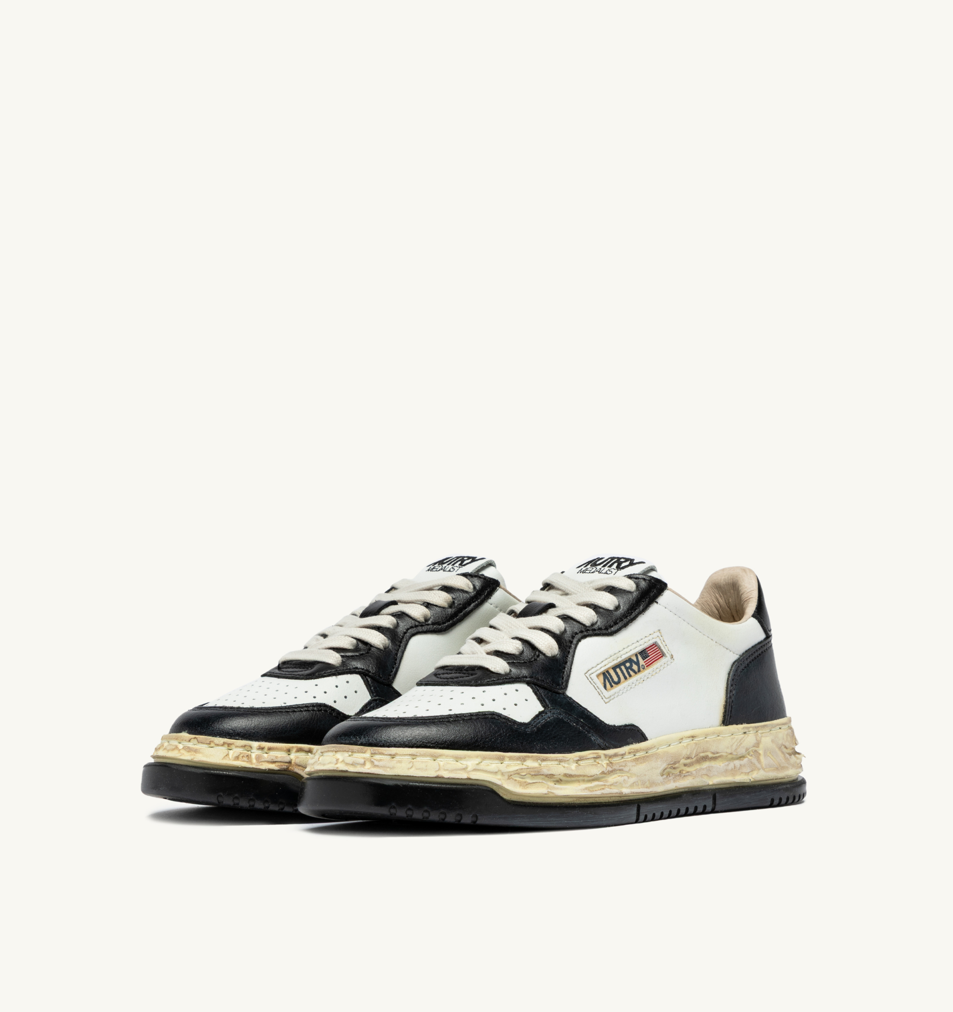 [AUTRY] Sneakers FW25 AVLWMMY3