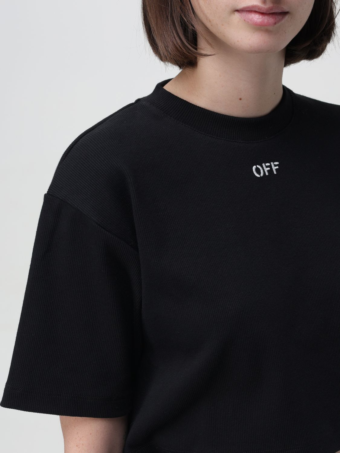 [Off-White] T-shirts Short Sleeve SS26 OWAA081C99JER004 1001